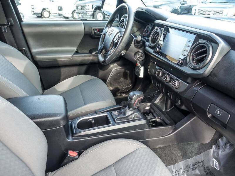 2022 Toyota Tacoma SR