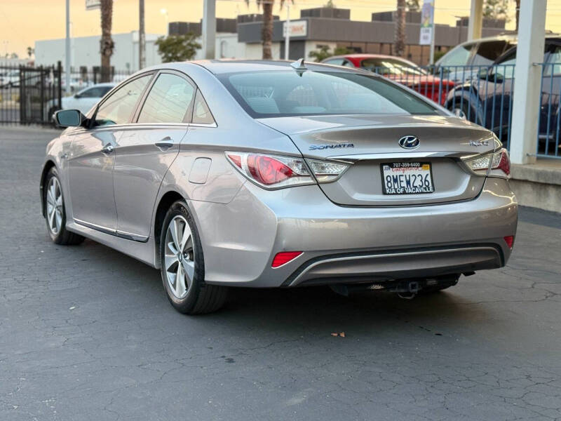 2013 Hyundai Sonata Hybrid