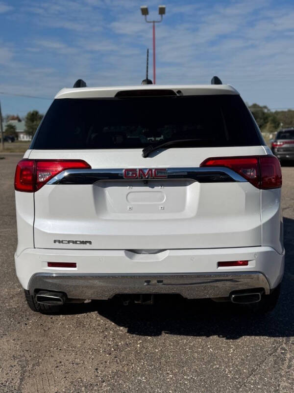 2017 GMC Acadia Denali