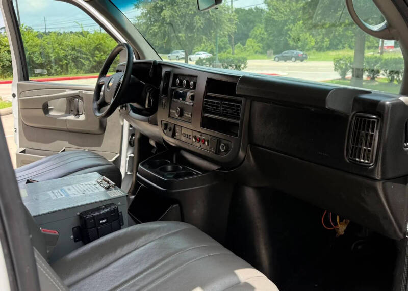 2015 Chevrolet Express 2500