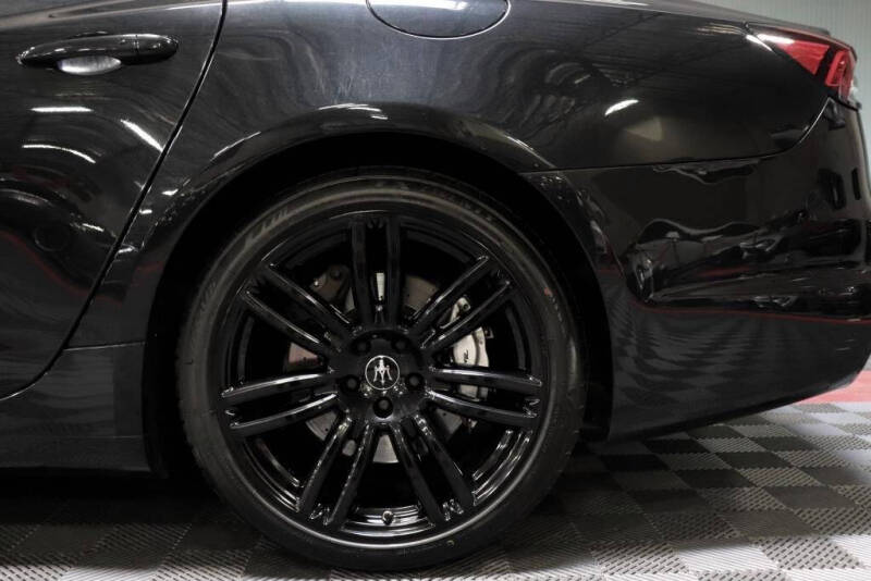 2022 Maserati Quattroporte Modena