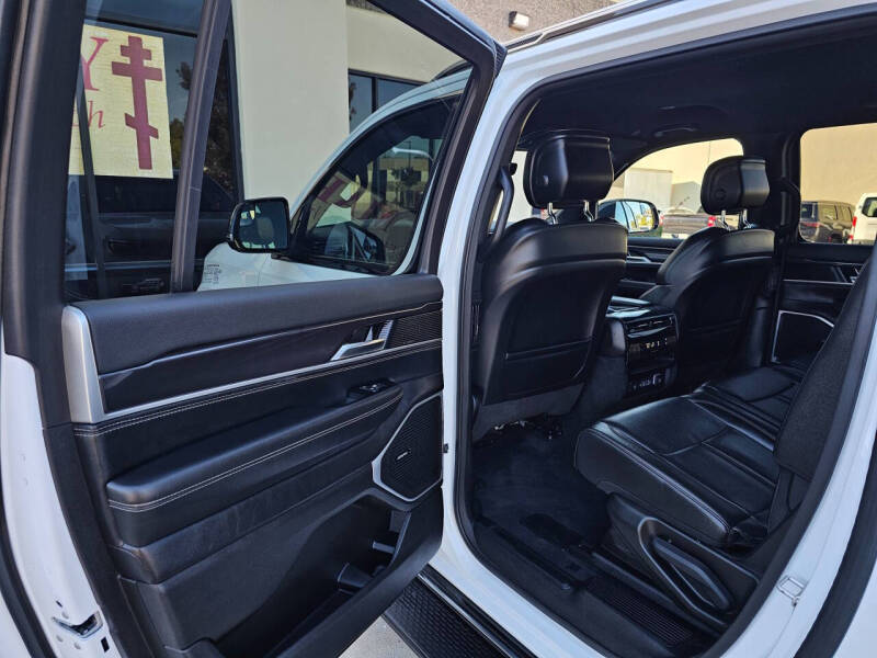 2024 Jeep Wagoneer L