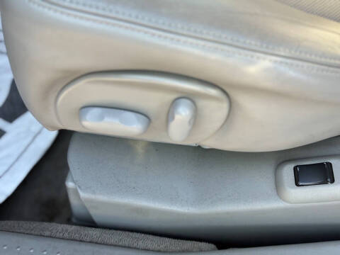 2004 Cadillac SRX