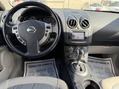 2013 Nissan Rogue SV w/SL Package