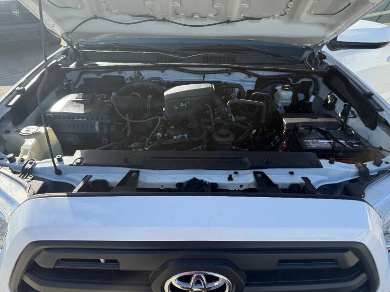 2017 Toyota Tacoma SR