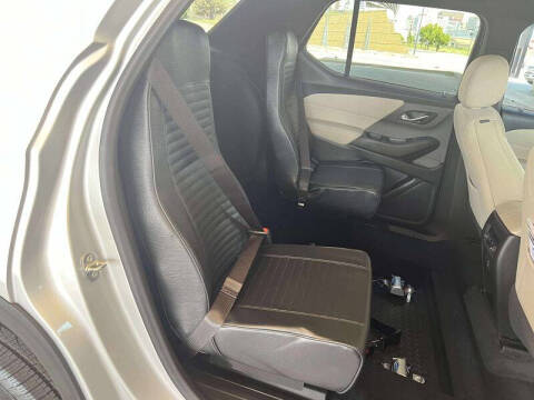 2022 Chevrolet Traverse LS