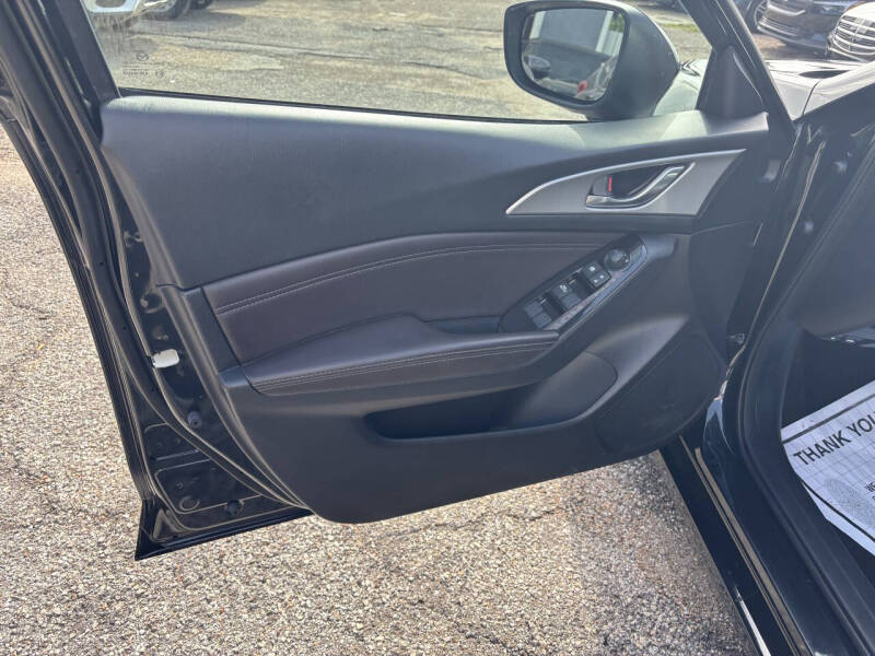 2018 Mazda MAZDA3 Touring