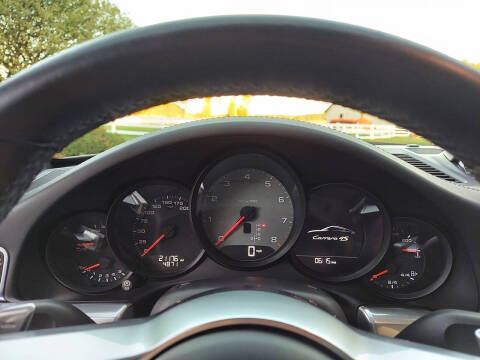 2017 Porsche 911 Carrera 4S