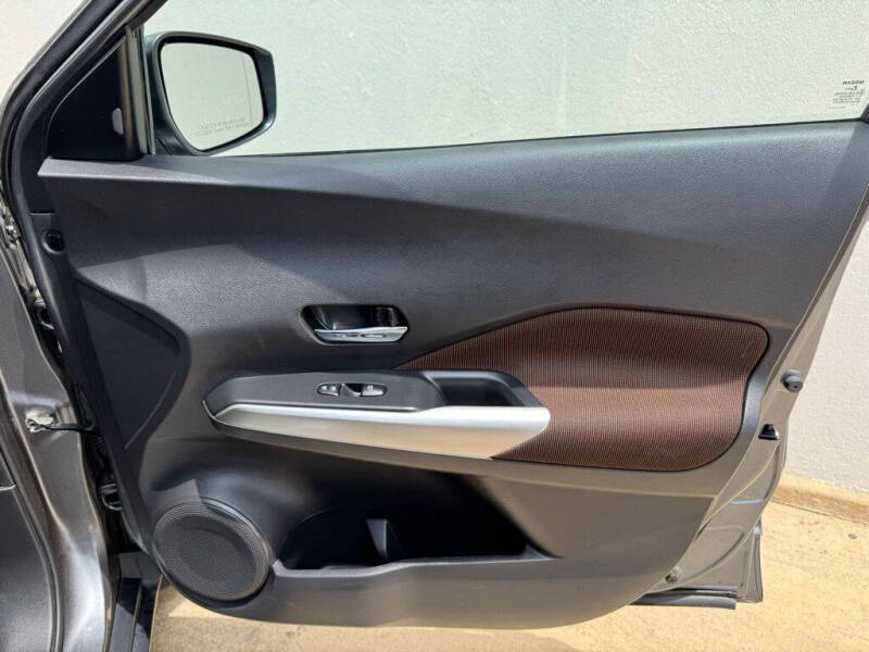 2018 Nissan Kicks SR