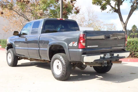 2004 Chevrolet Silverado 2500HD LS