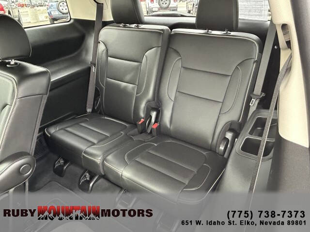 2023 GMC Acadia Denali