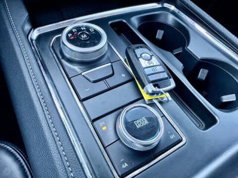 2023 Ford Expedition XLT