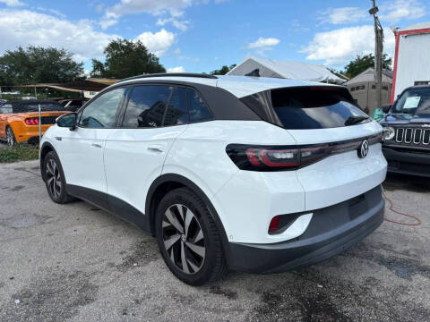 2023 Volkswagen ID.4 Pro