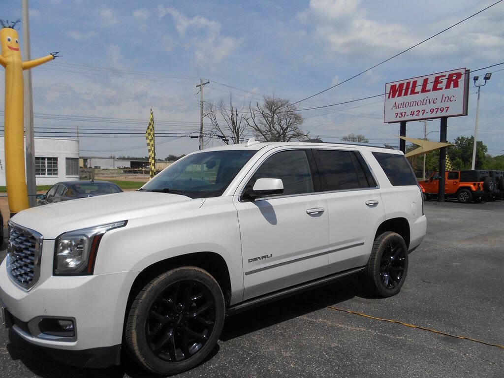 White 2019 GMC Yukon Denali 4x4 Denali 4dr SUV 2