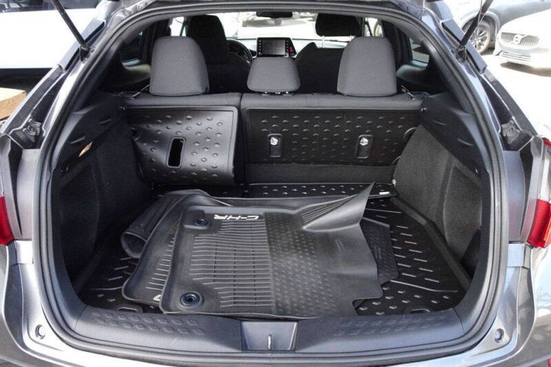 2019 Toyota C-HR XLE