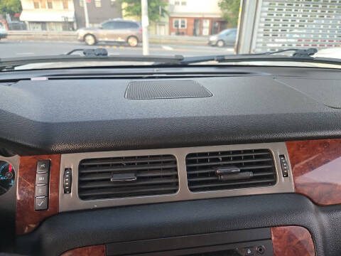 2012 Chevrolet Avalanche LTZ