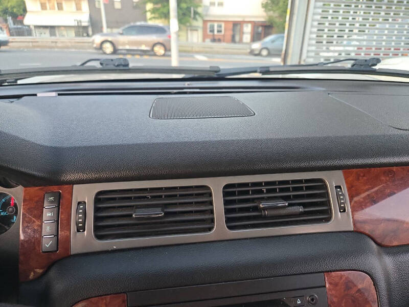 2012 Chevrolet Avalanche LTZ