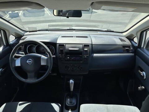 2009 Nissan Versa 1.6 Base