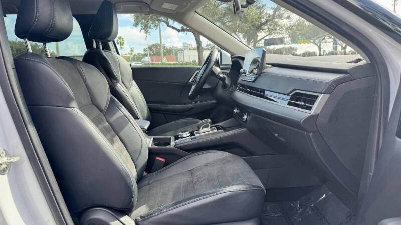 2022 Mitsubishi Outlander SE