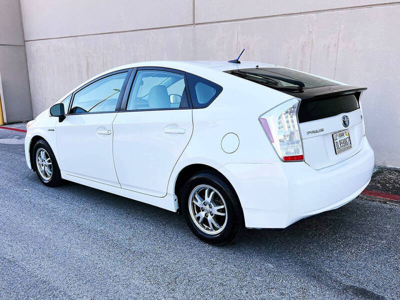 2010 Toyota Prius V