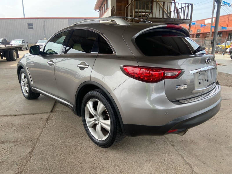 2011 Infiniti FX35