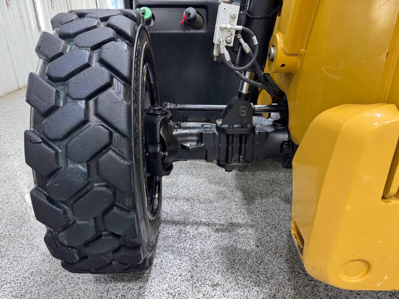 2016 Caterpillar TL642D