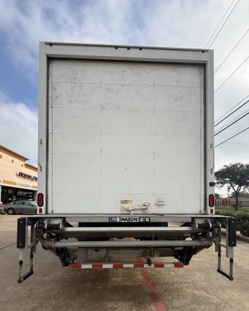 2019 Freightliner M2 106