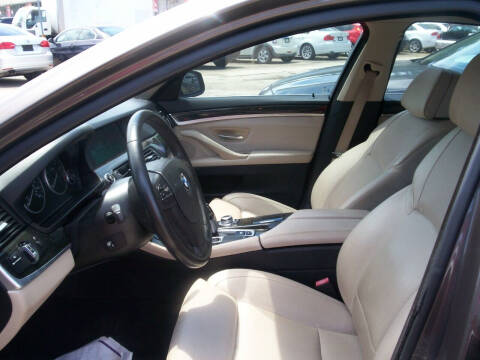 2013 BMW 5 Series 528i