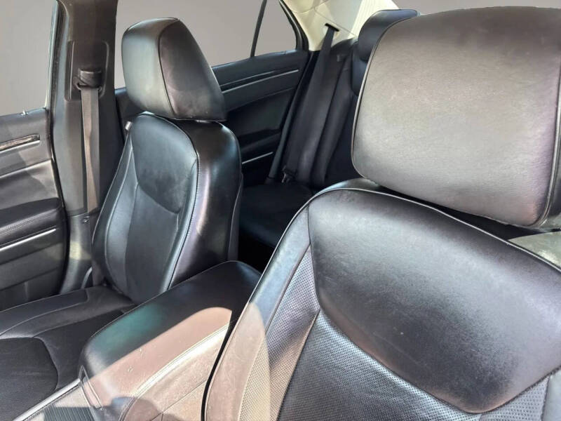 2019 Chrysler 300 Limited