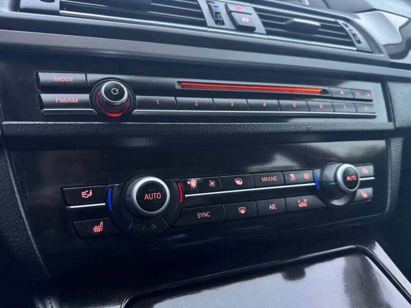 2014 BMW 5 Series 528i