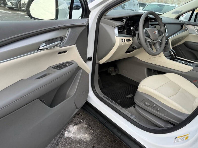 2025 Cadillac XT5 Premium Luxury