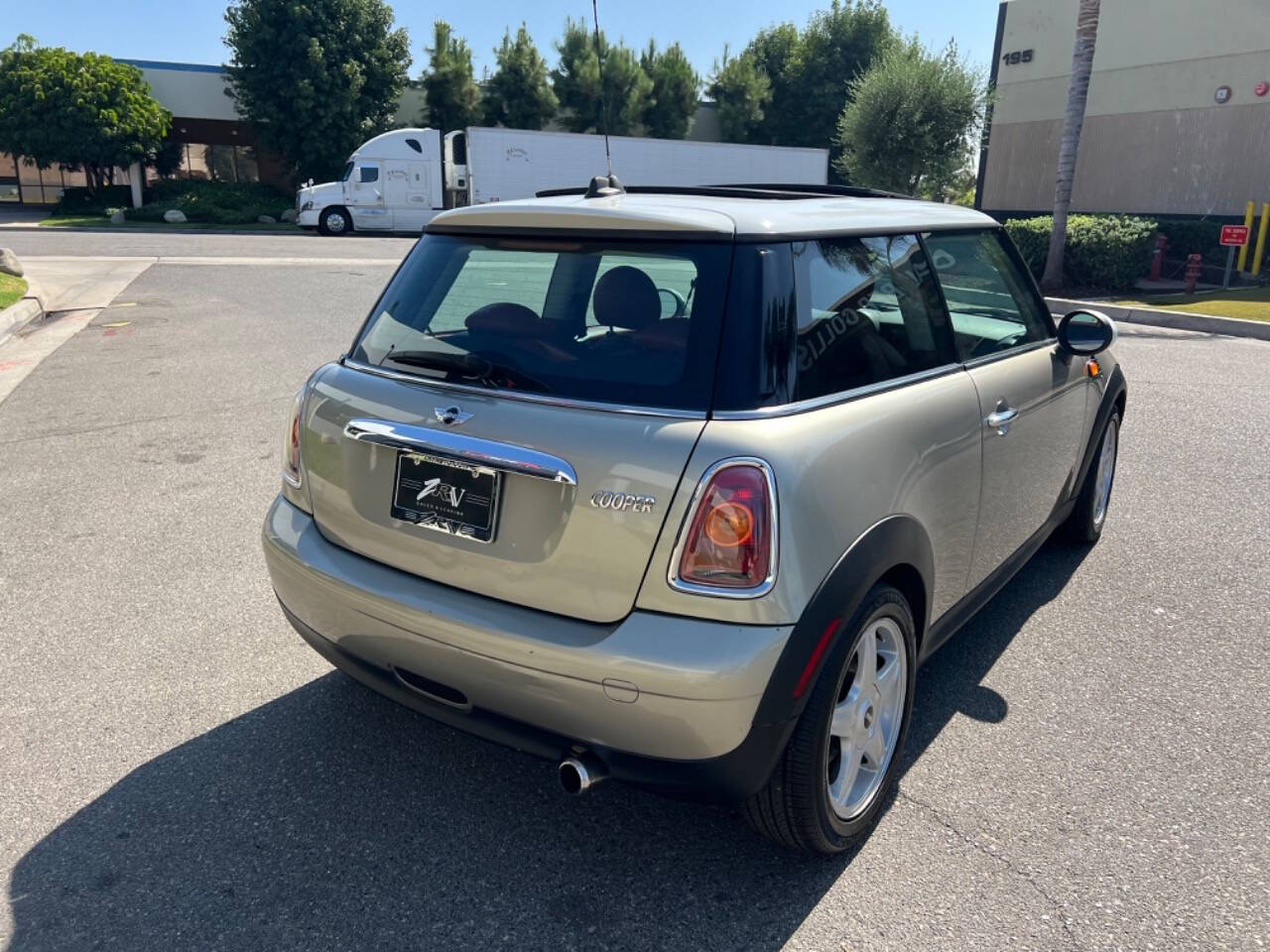 2007 MINI Cooper for sale at ZRV AUTO INC in Brea, CA