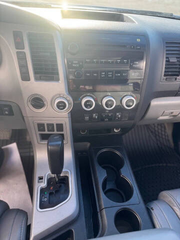 2008 Toyota Sequoia SR5
