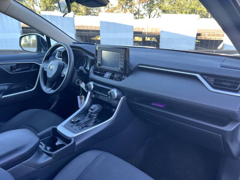 2019 Toyota RAV4 Hybrid LE