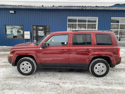 2017 Jeep Patriot for sale at Twin City Motors in Grand Forks ND
