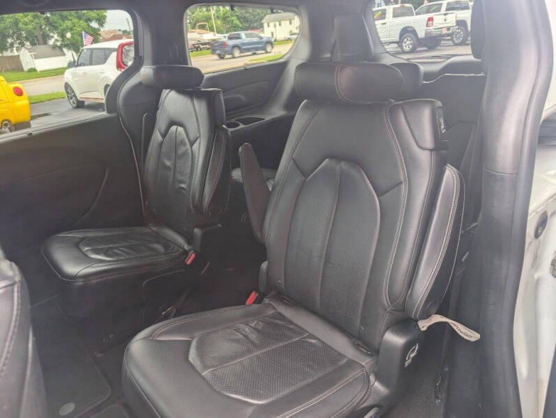 2018 Chrysler Pacifica Touring L Plus