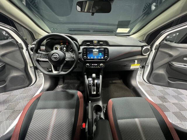 2025 Nissan Versa SR