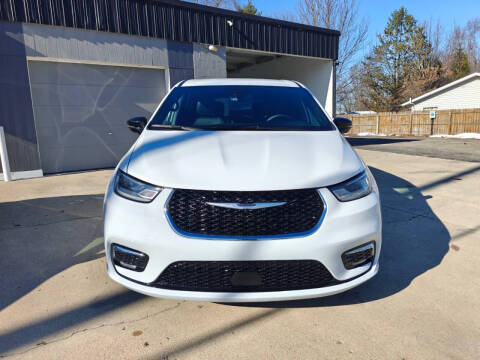 2025 Chrysler Pacifica Select