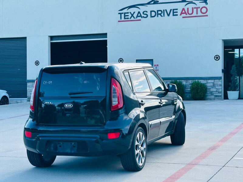 2013 Kia Soul +