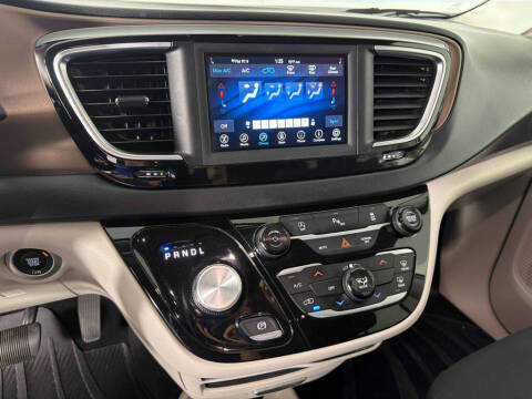2018 Chrysler Pacifica LX