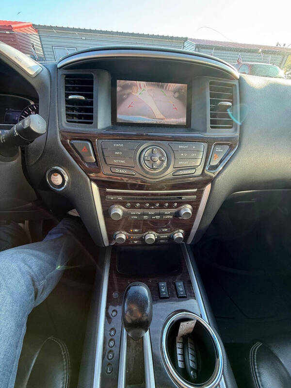 2014 Nissan Pathfinder SL