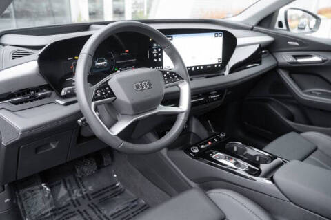 2025 Audi Q6 e-tron quattro Premium Plus