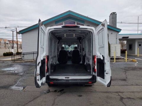 2023 Ford Transit 250