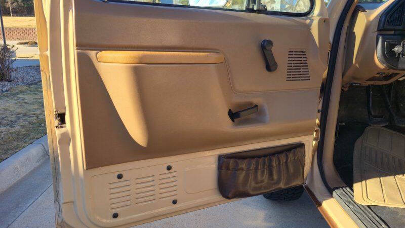 1991 Ford Bronco Custom