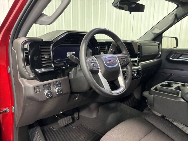 2024 GMC Sierra 1500 Elevation Standard