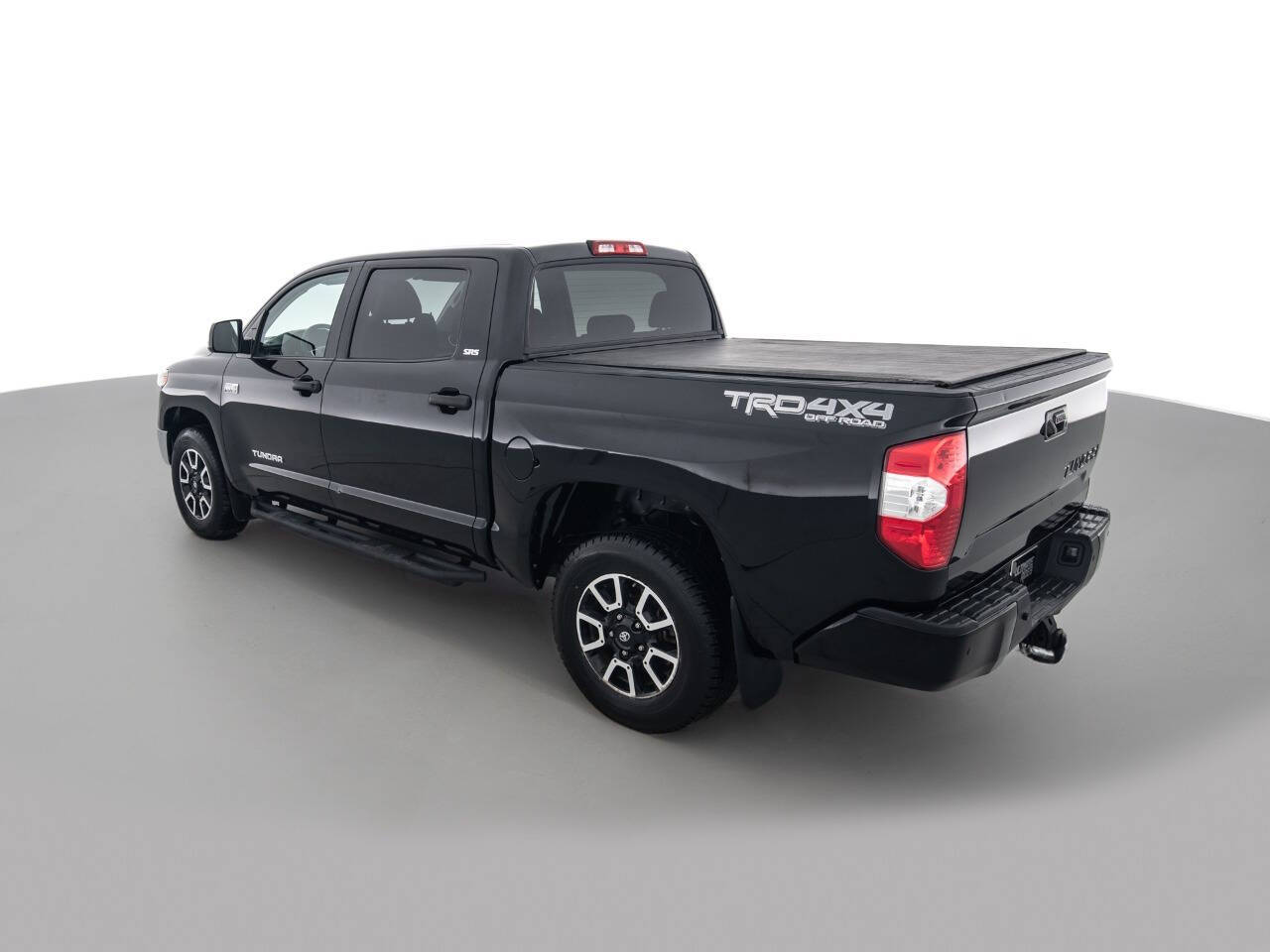 Used Car 2018 Toyota Tundra  Sr5 4x4 4dr Crewmax Cab Pickup Sb (5.7l V8) For Sale Under $30,000 In Coal City, Illinois