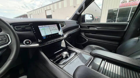 2023 Jeep Wagoneer