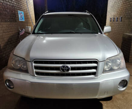 2001 Toyota Highlander for sale at Hernandez Motors in Rocky Face GA