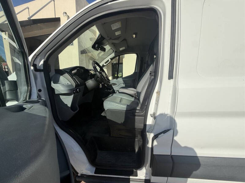 2017 Ford Transit 250