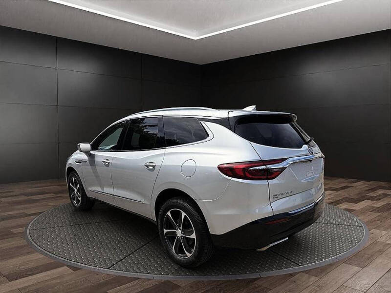2020 Buick Enclave Essence
